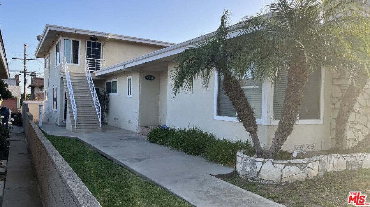 5322 57th St, Los Angeles CA  90056-1339 exterior