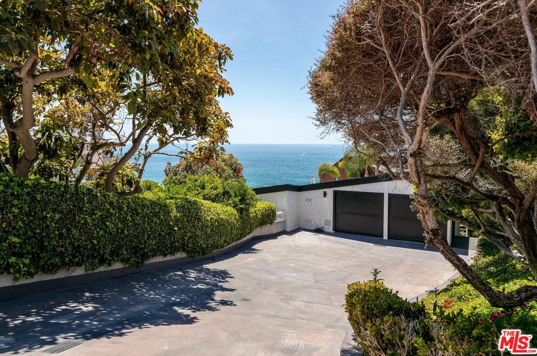 31595 Table Rock Dr, Laguna Beach CA  92651-8328 exterior
