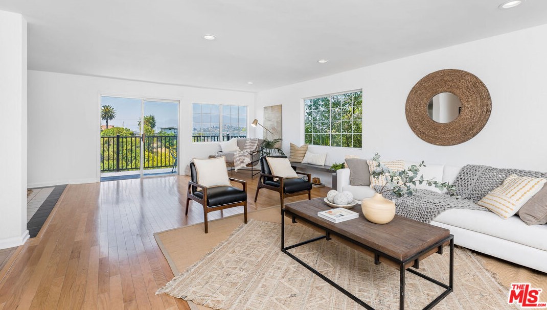 4647 Palmero Dr, Los Angeles CA  90065-4238 exterior