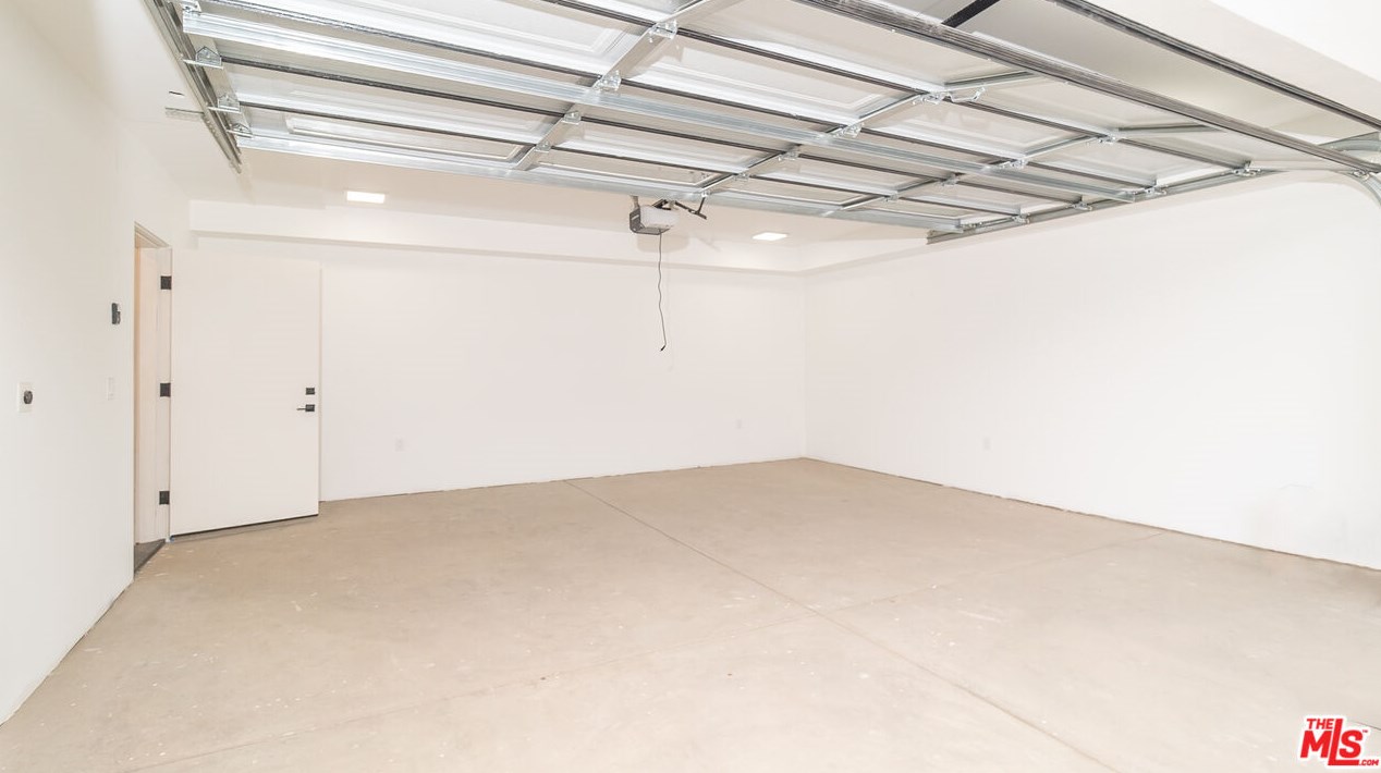 8620 Olin St, Los Angeles CA  90034-2515 exterior