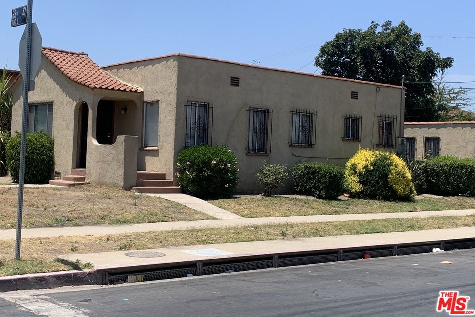 759 83rd St, Los Angeles CA  90044-5811 exterior