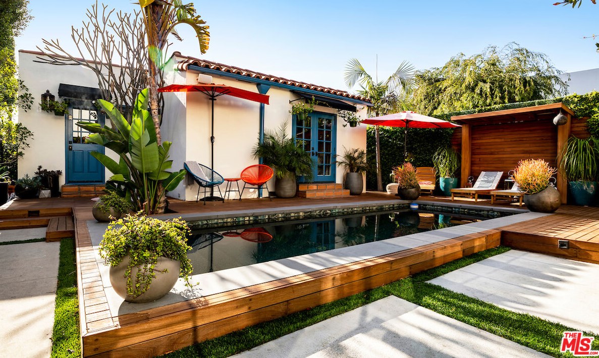 346 Westbourne Dr, Los Angeles CA  90048-1910 exterior