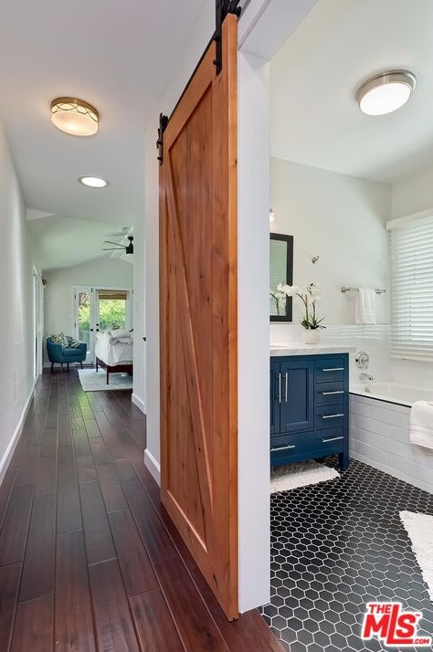 4339 Elmer Ave, North Hollywood CA  91602-2632 exterior