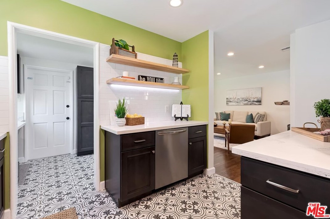 4339 Elmer Ave, North Hollywood CA  91602-2632 exterior