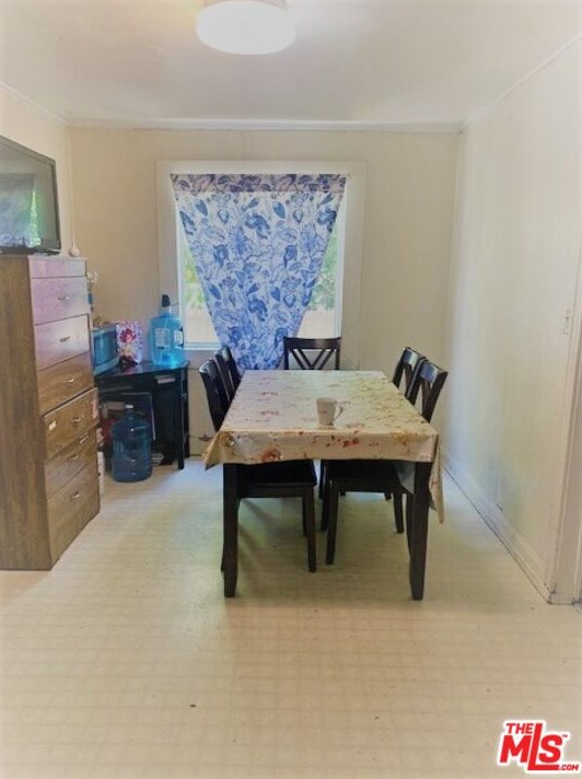 609 Hillview Ave, Los Angeles CA  90022-3229 exterior