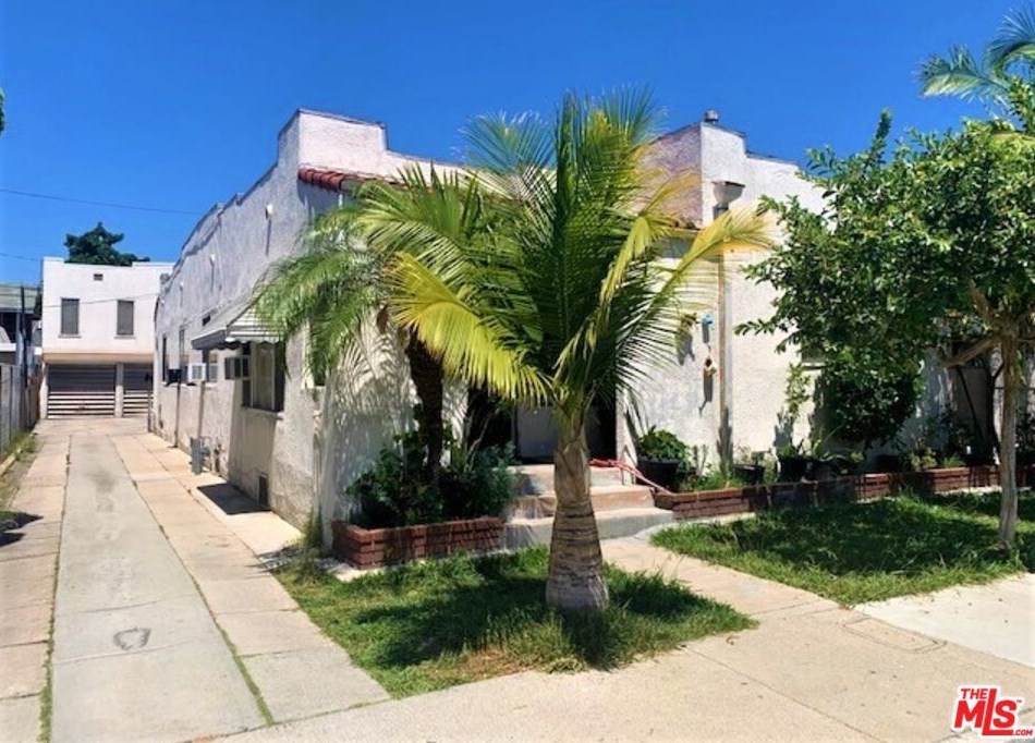 609 Hillview Ave, Los Angeles CA  90022-3229 exterior
