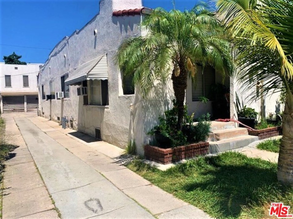 609 Hillview Ave, Los Angeles CA  90022-3229 exterior