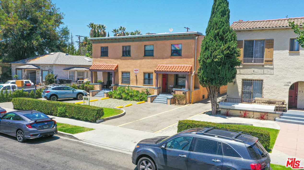 1159 29th St, Los Angeles CA  90011-2137 exterior