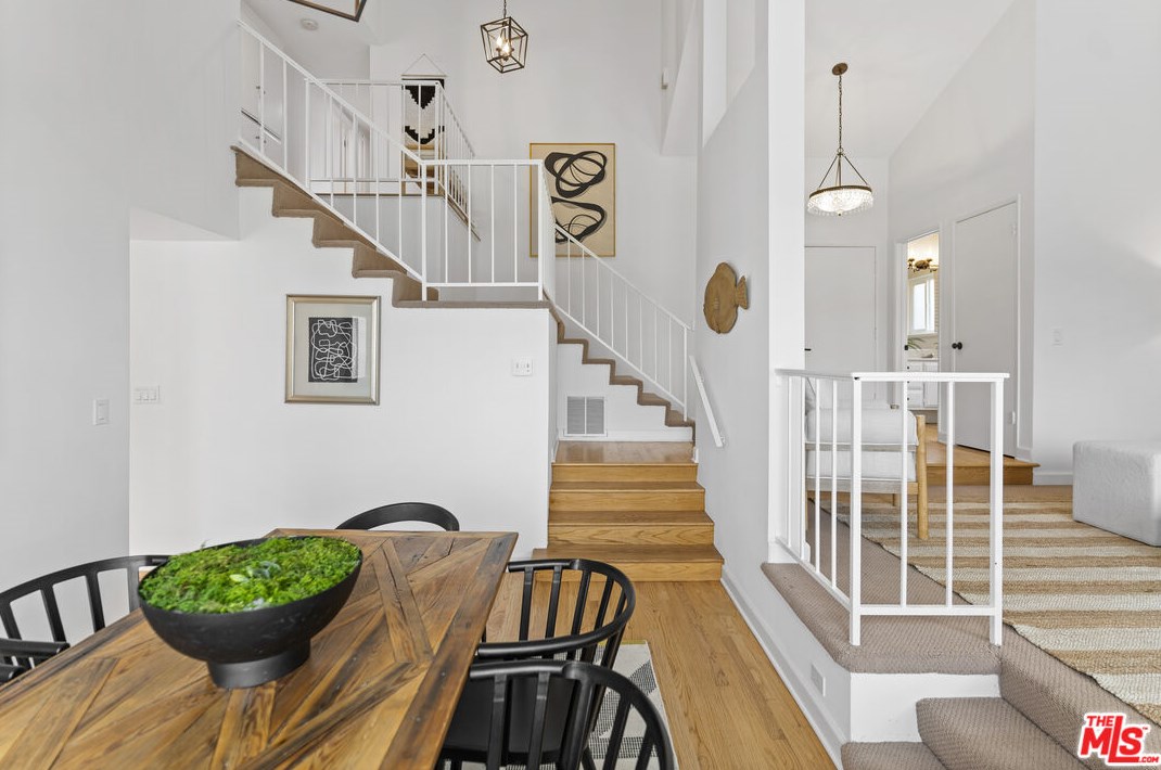12721 Sanford St, Los Angeles CA  90066-6954 exterior