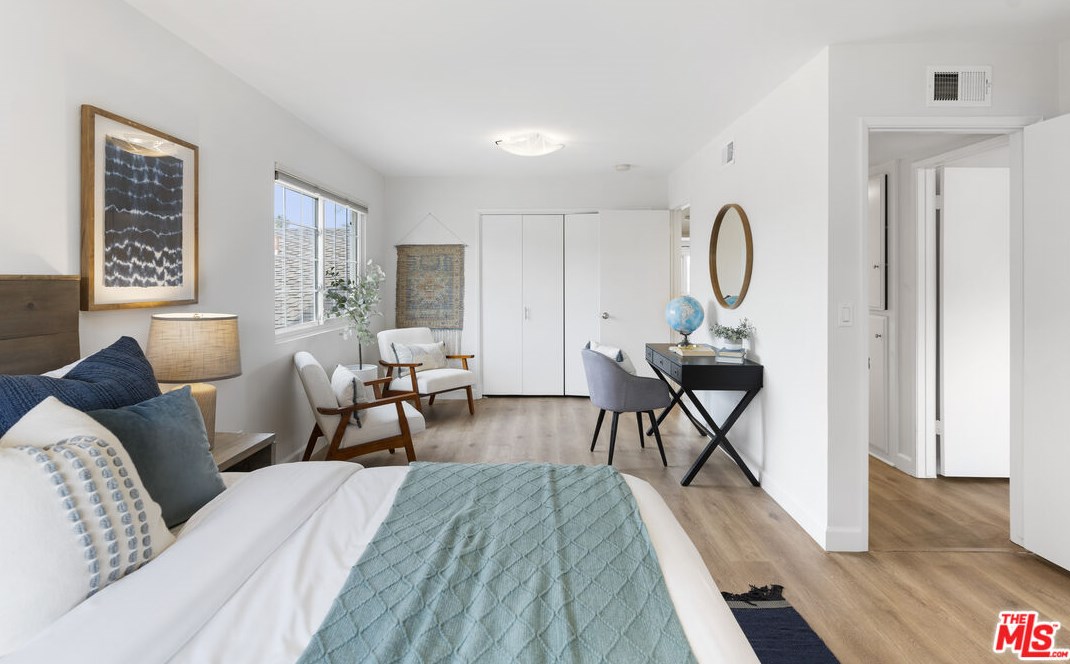 12721 Sanford St, Los Angeles CA  90066-6954 exterior