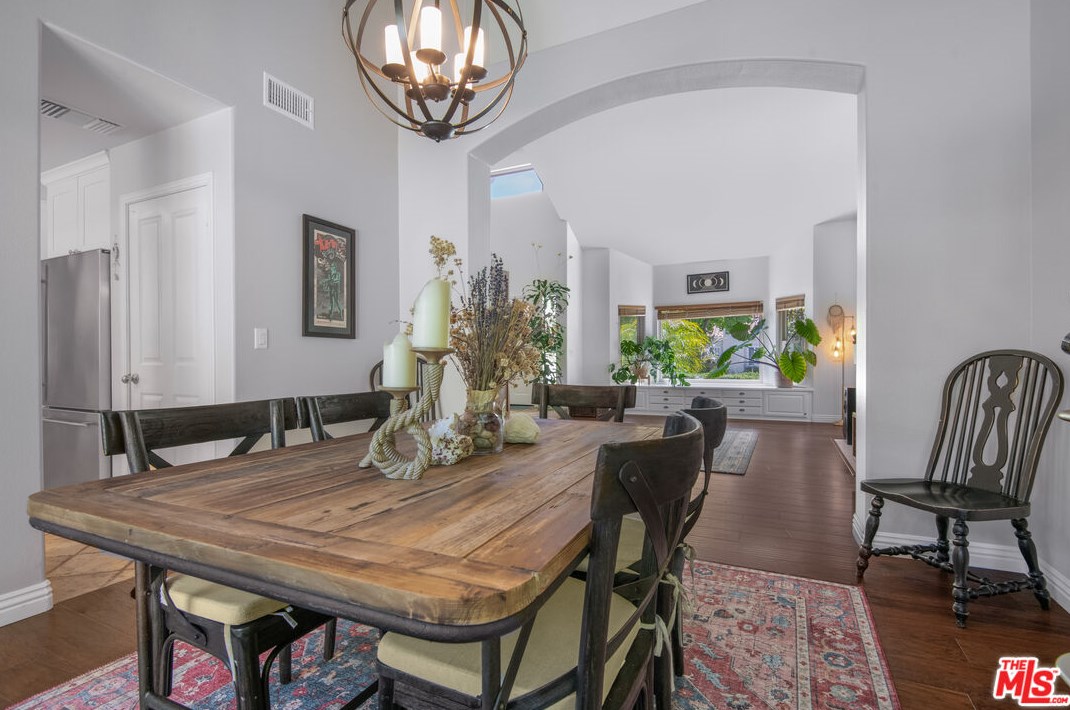 756 Cedar Point Pl, Thousand Oaks CA  91362-5422 exterior