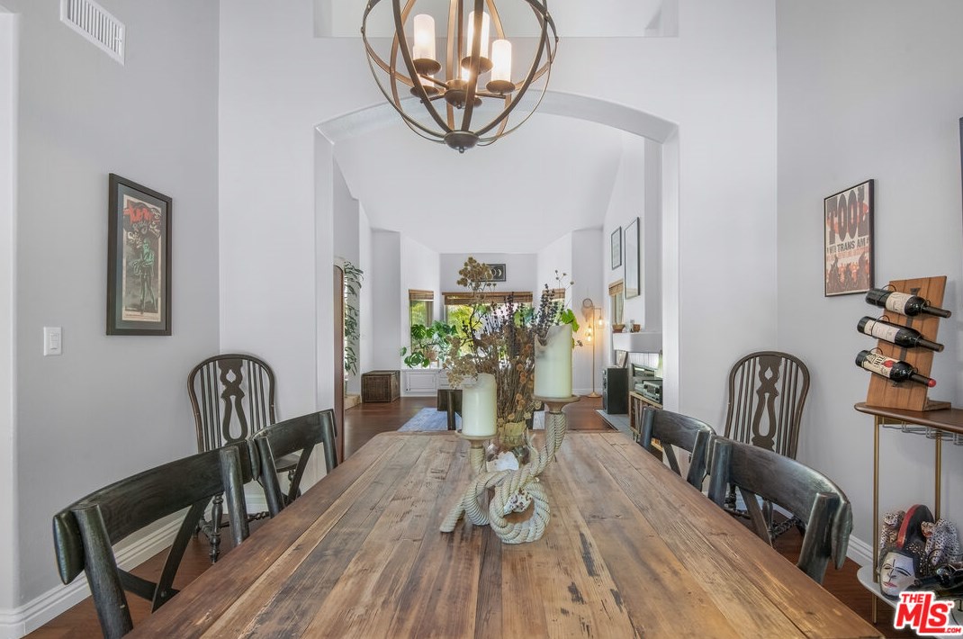 756 Cedar Point Pl, Thousand Oaks CA  91362-5422 exterior