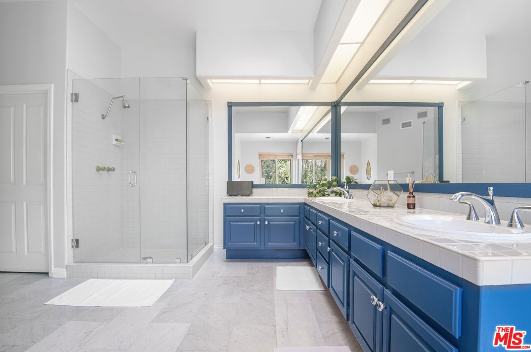 756 Cedar Point Pl, Thousand Oaks CA  91362-5422 exterior
