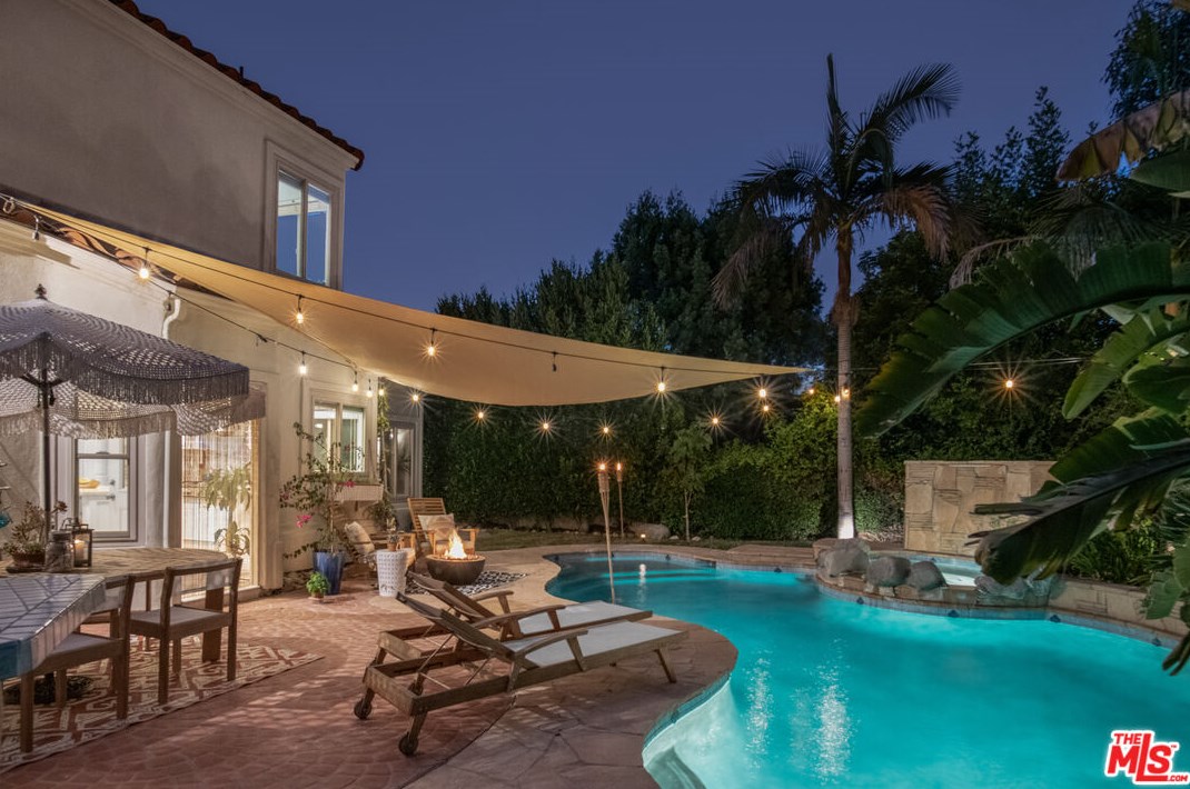 756 Cedar Point Pl, Thousand Oaks CA  91362-5422 exterior