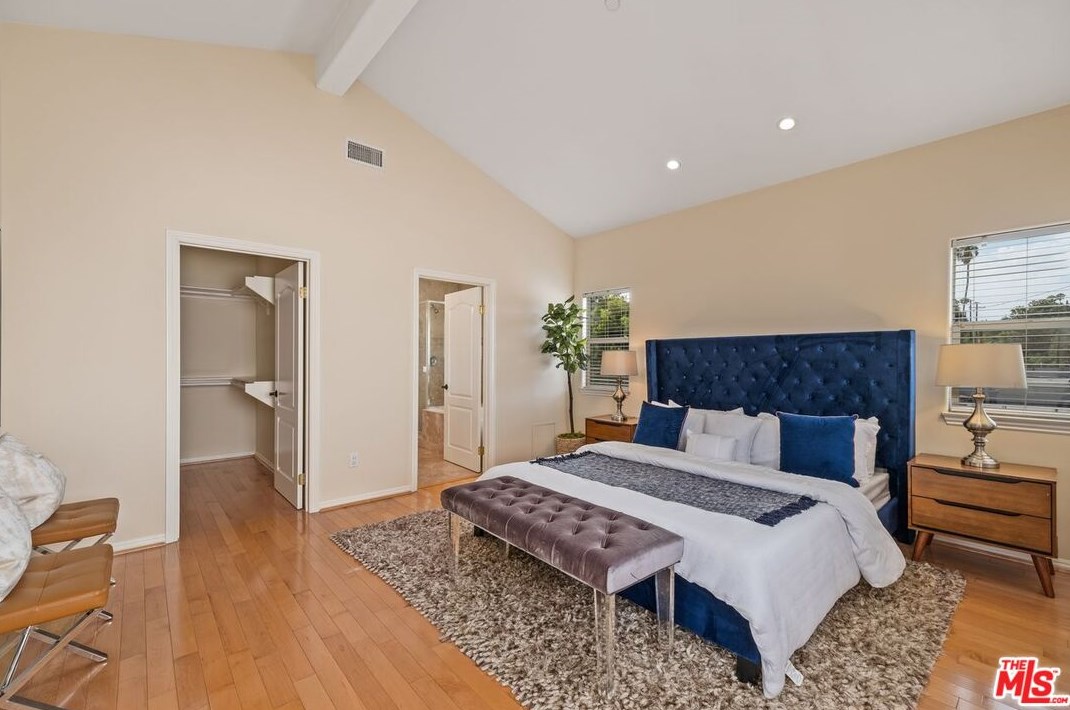 3794 Lenawee Ave, Los Angeles CA  90016-6201 exterior