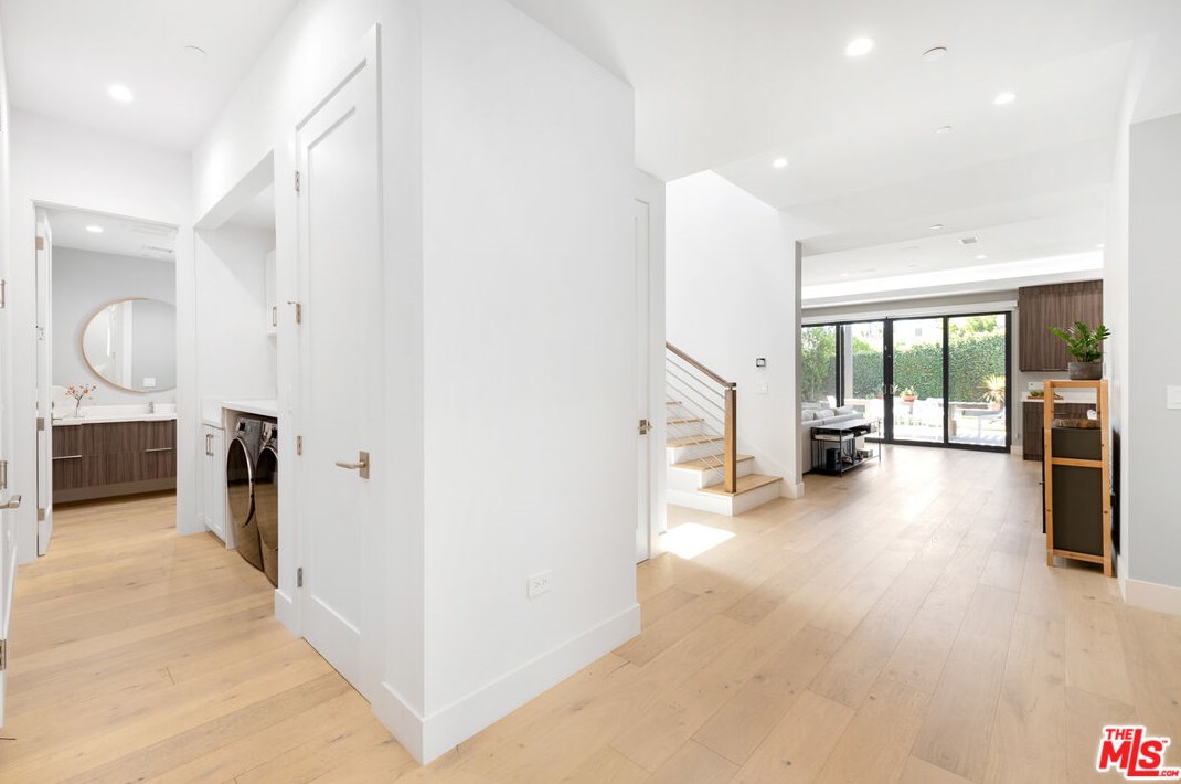 6562 Firebrand St, Los Angeles CA  90045-1211 exterior