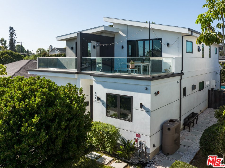 6562 Firebrand St, Los Angeles CA  90045-1211 exterior