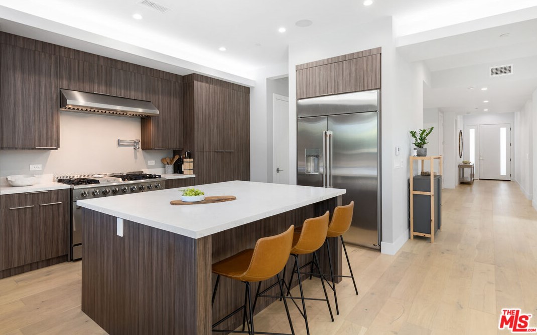 6562 Firebrand St, Los Angeles CA  90045-1211 exterior