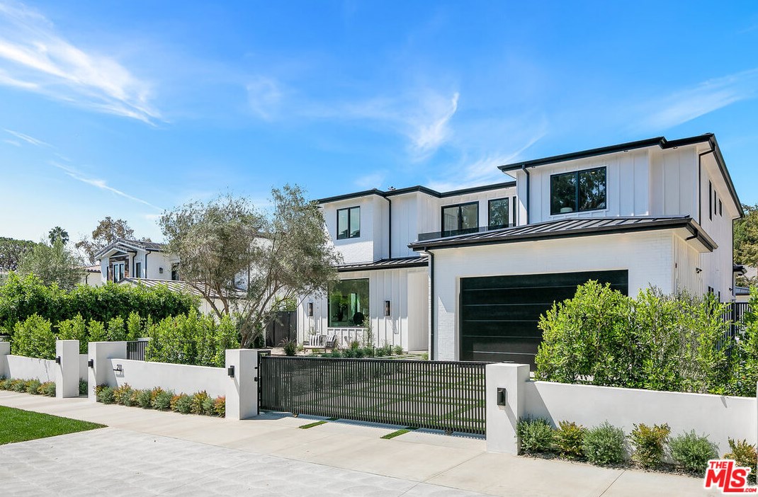 211 Veteran Ave, Los Angeles CA  90024-1950 exterior