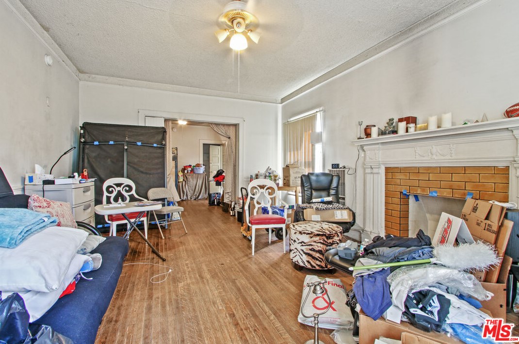 1036 Beacon Ave, Los Angeles CA  90015-1910 exterior