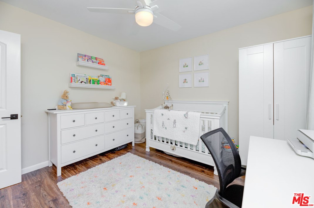 2100 Harcourt Ave, Los Angeles CA 90016-2312 exterior