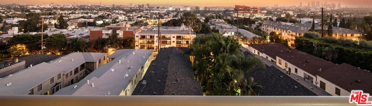 1131 Alta Loma Rd, Los Angeles CA  90069-2459 exterior