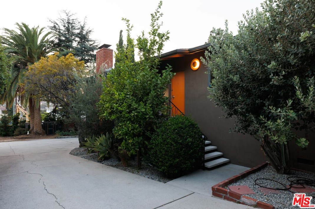 2331 Teviot St, Los Angeles CA  90039-3223 exterior