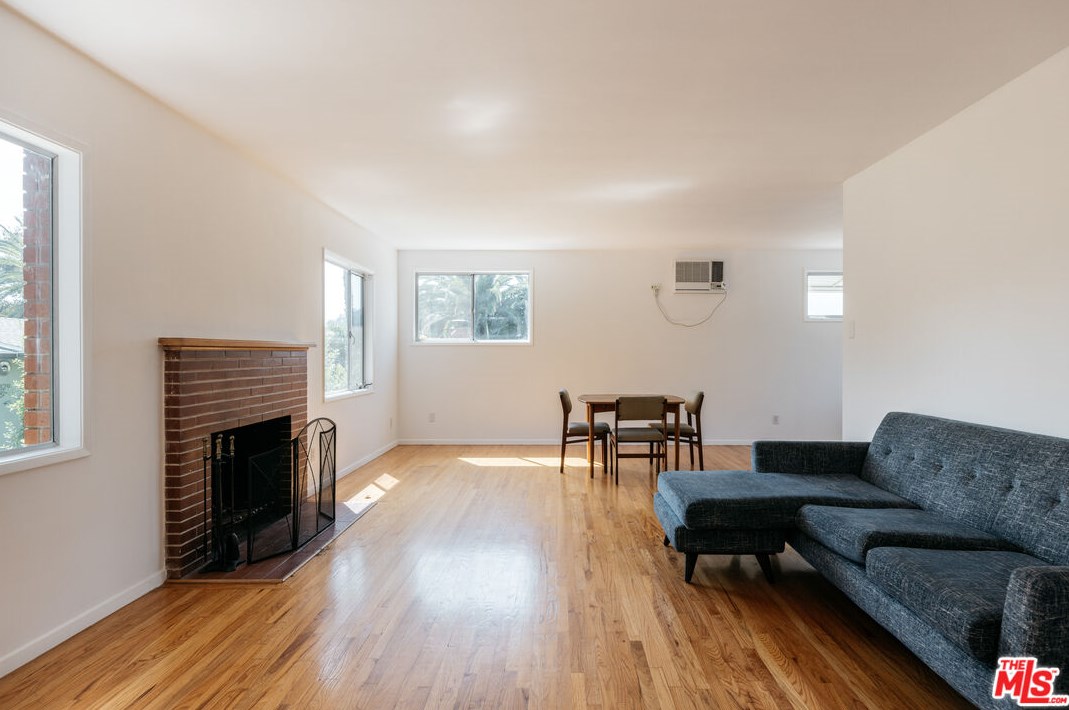 2331 Teviot St, Los Angeles CA  90039-3223 exterior