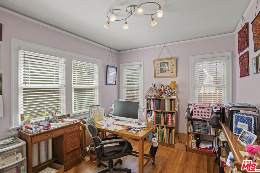 4837 Maywood Ave, Los Angeles CA  90041-2719 exterior