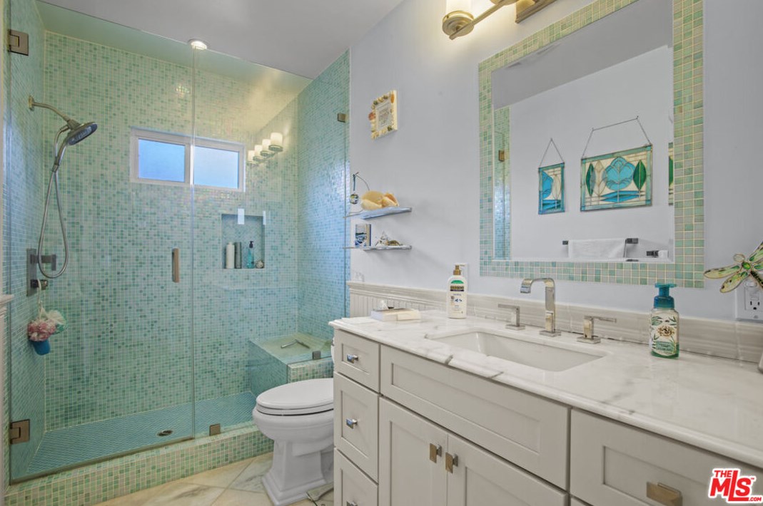 4837 Maywood Ave, Los Angeles CA  90041-2719 exterior