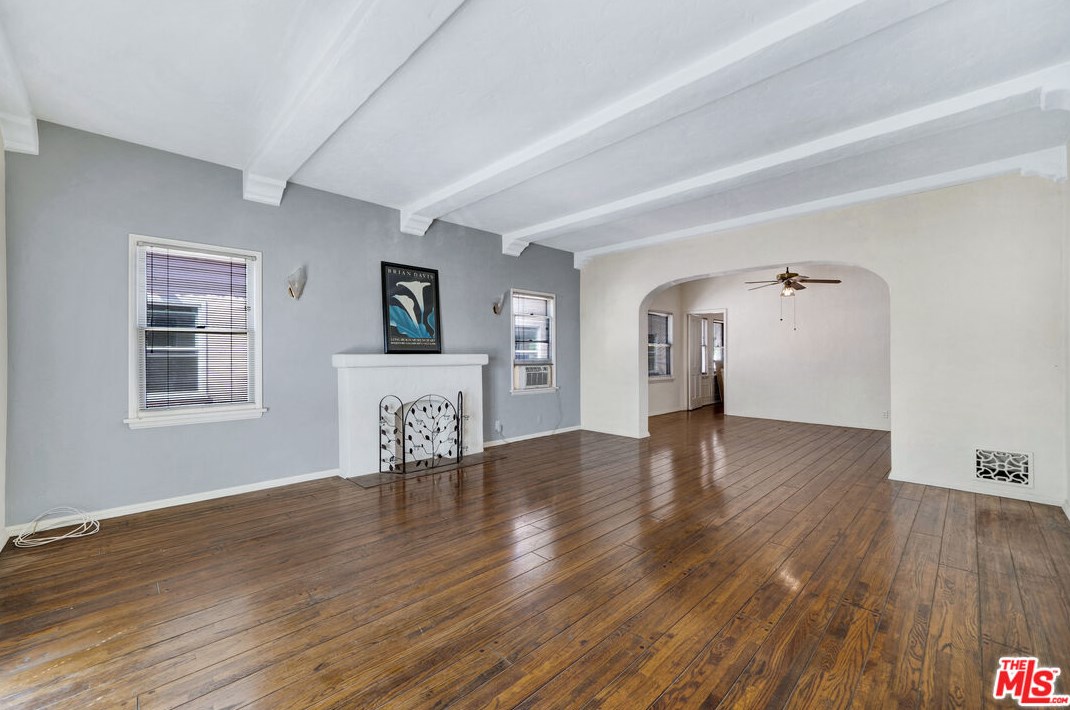 346 Gardner St, Los Angeles CA  90046-6516 exterior