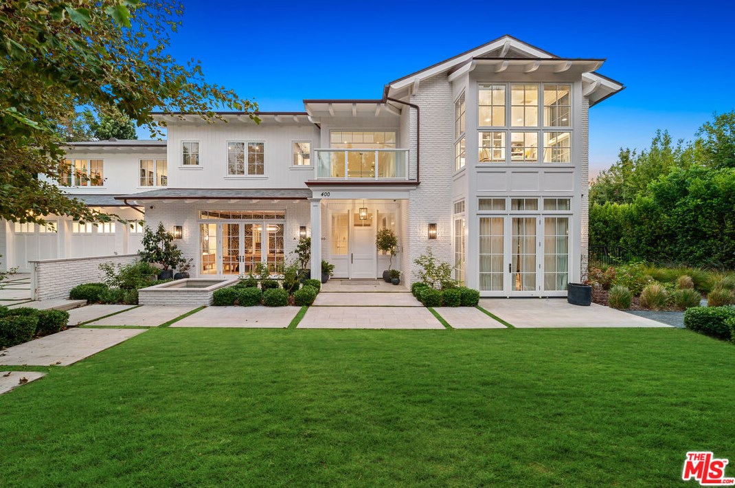 400 Bristol Ave, Los Angeles CA  90049-2608 exterior