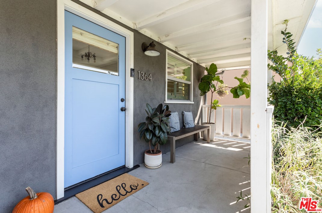 1364 Keniston Ave, Los Angeles CA  90043-3737 exterior