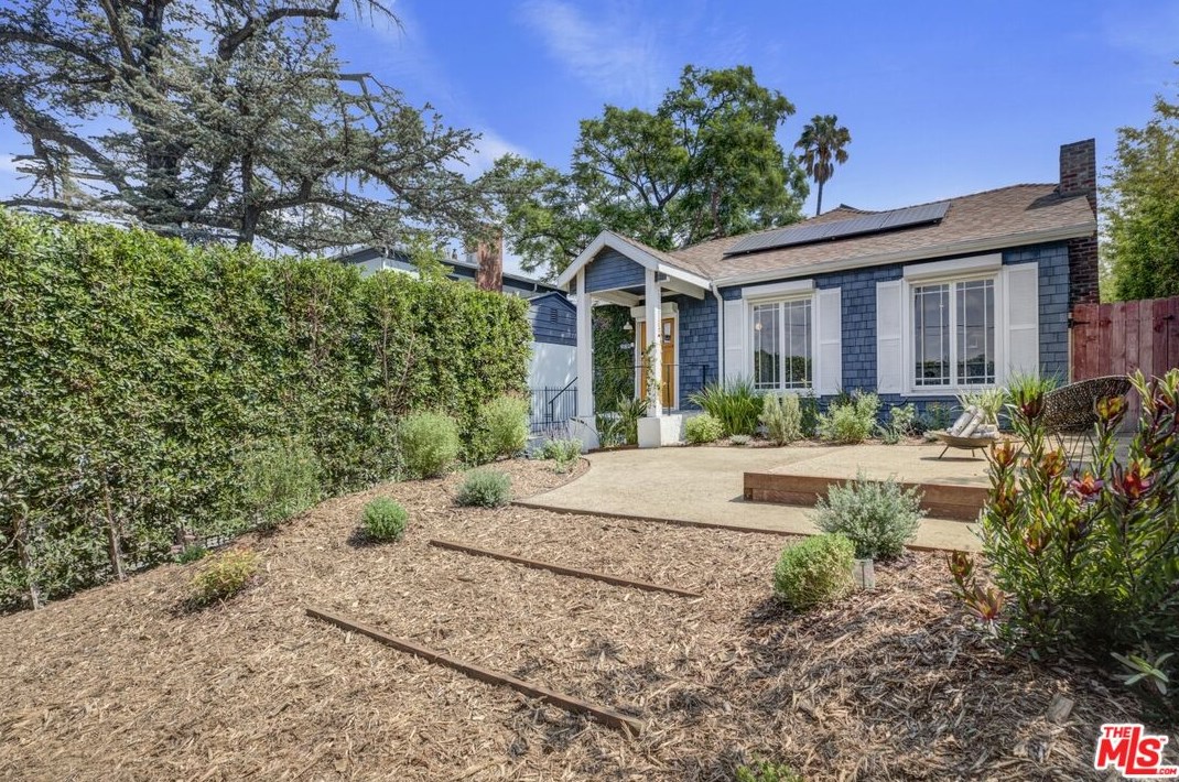 962 Maltman Ave, Los Angeles CA  90026-2714 exterior