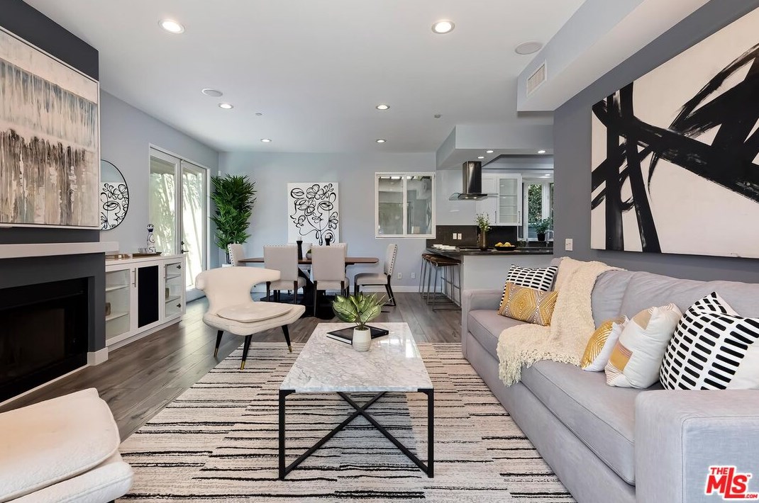343 Huntley Ave, Los Angeles CA  90048-4703 exterior