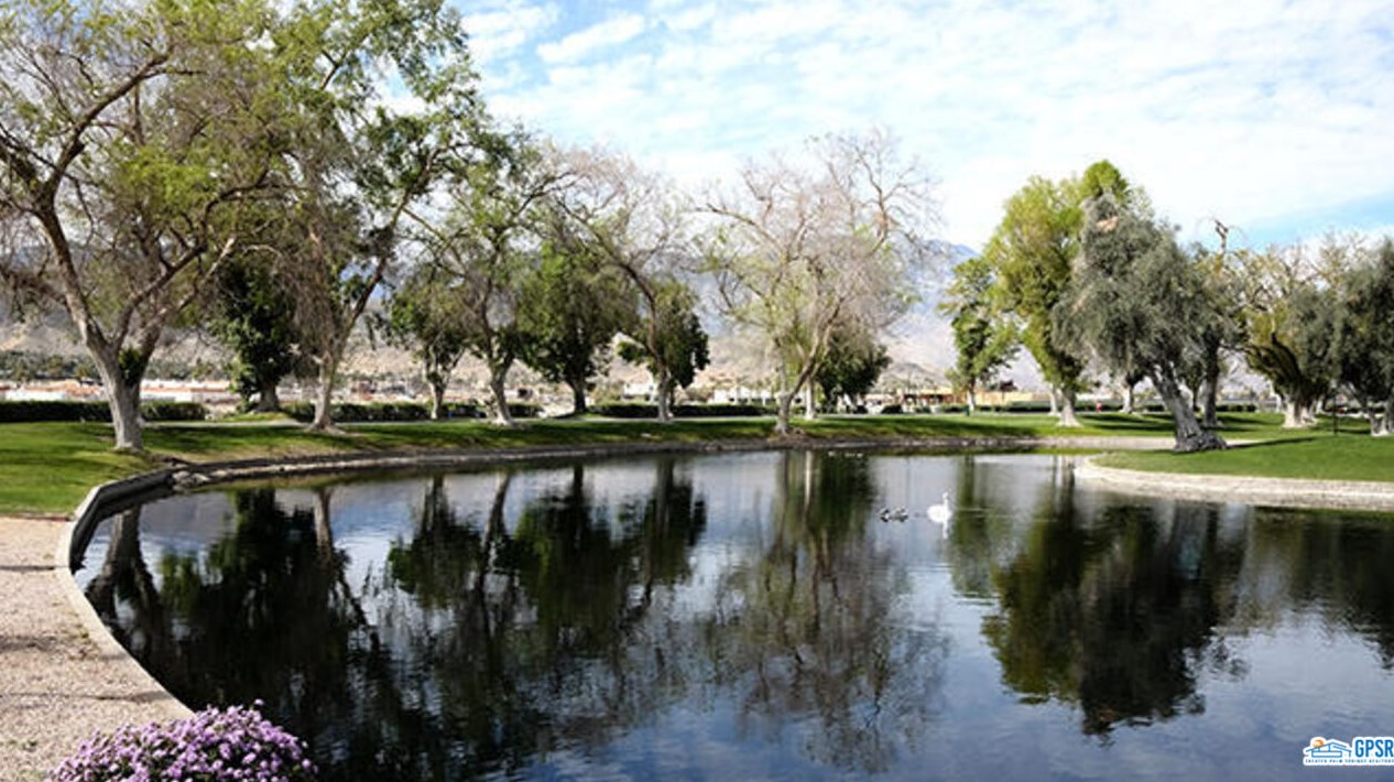 91 Via Minorca, Cathedral City CA  92234-1526 exterior