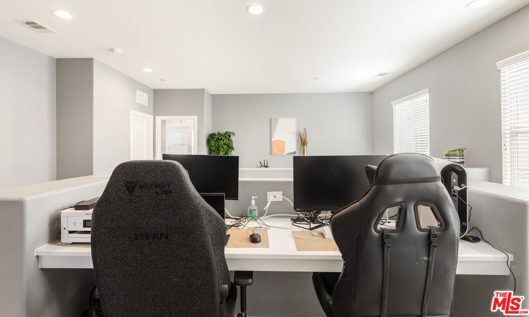 35414 Marabella Ct, Winchester CA  92596-8473 exterior