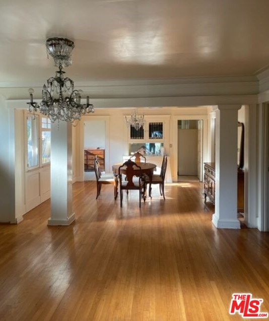 4611 Clarissa Ave, Los Angeles CA  90027-2817 exterior