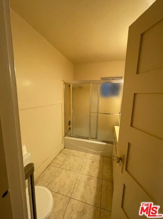 4611 Clarissa Ave, Los Angeles CA  90027-2817 exterior