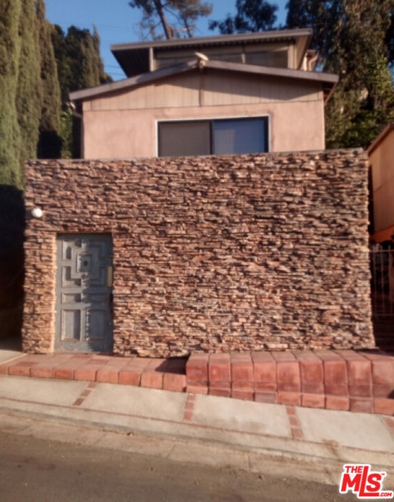 5040 Williams Pl, Los Angeles CA  90032-4016 exterior