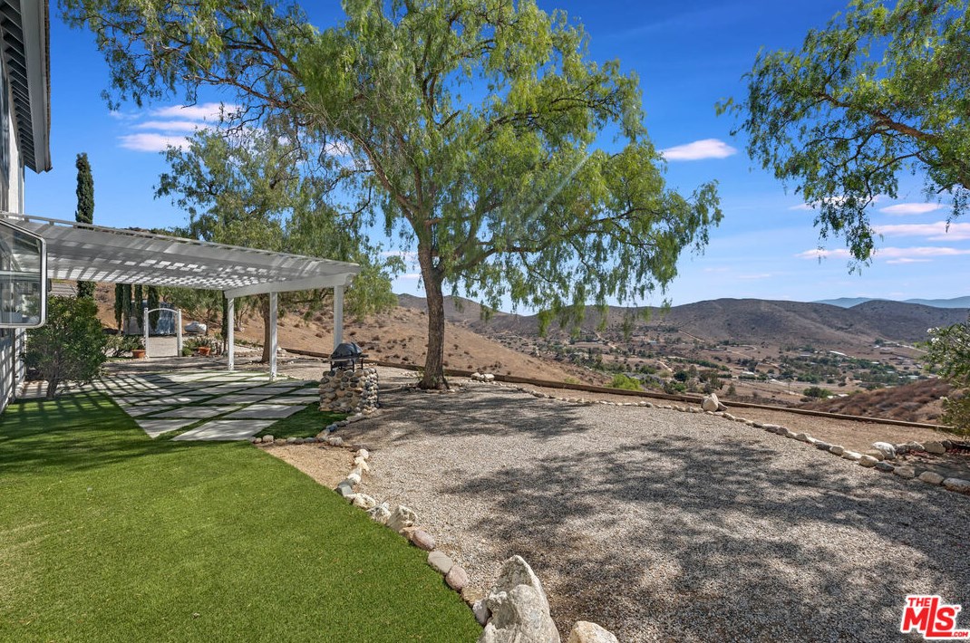 34880 Via Famero Dr, Acton CA  93510-2318 exterior