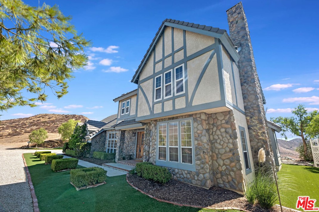 34880 Via Famero Dr, Acton CA  93510-2318 exterior