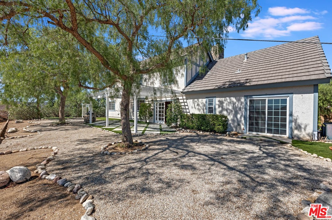 34880 Via Famero Dr, Acton CA  93510-2318 exterior