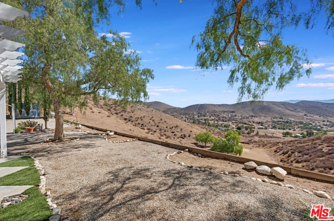 34880 Via Famero Dr, Acton CA  93510-2318 exterior