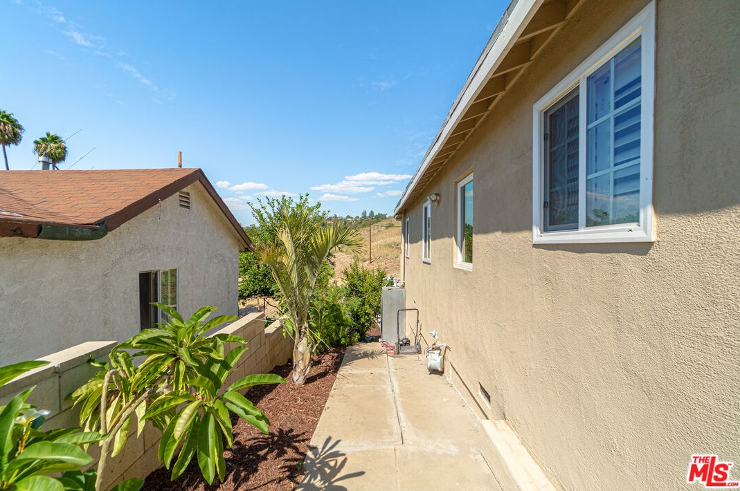 5176 Wadena St, Los Angeles CA  90032-1153 exterior