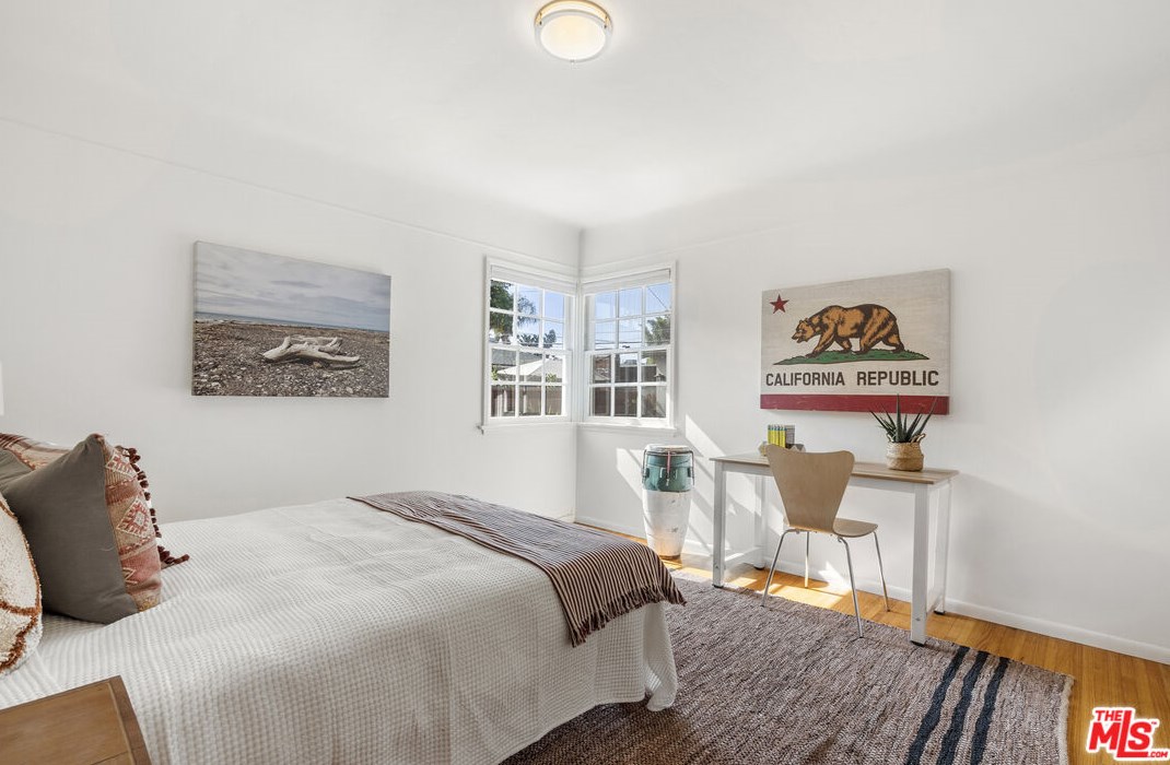 3779 Colonial Ave, Los Angeles CA  90066-3641 exterior