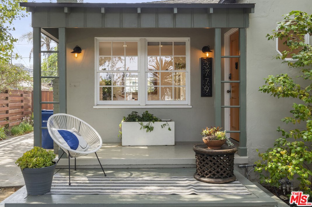 3779 Colonial Ave, Los Angeles CA  90066-3641 exterior
