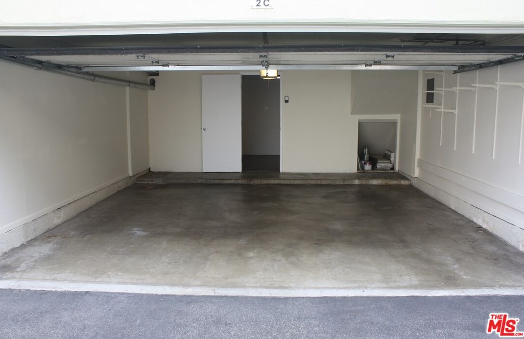 5215 Sepulveda Blvd, Los Angeles CA  90230-5202 exterior
