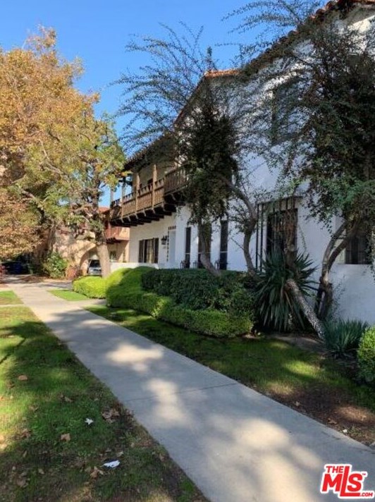 4250 Garthwaite Ave, Los Angeles CA  90008-5249 exterior