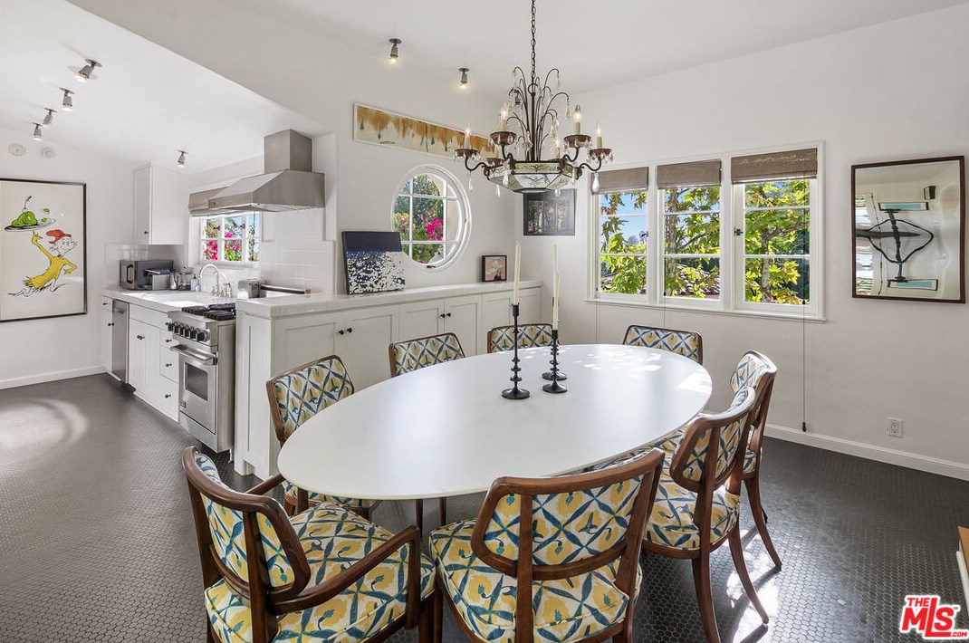 1822 Courtney Ter, Los Angeles CA  90046-2106 exterior